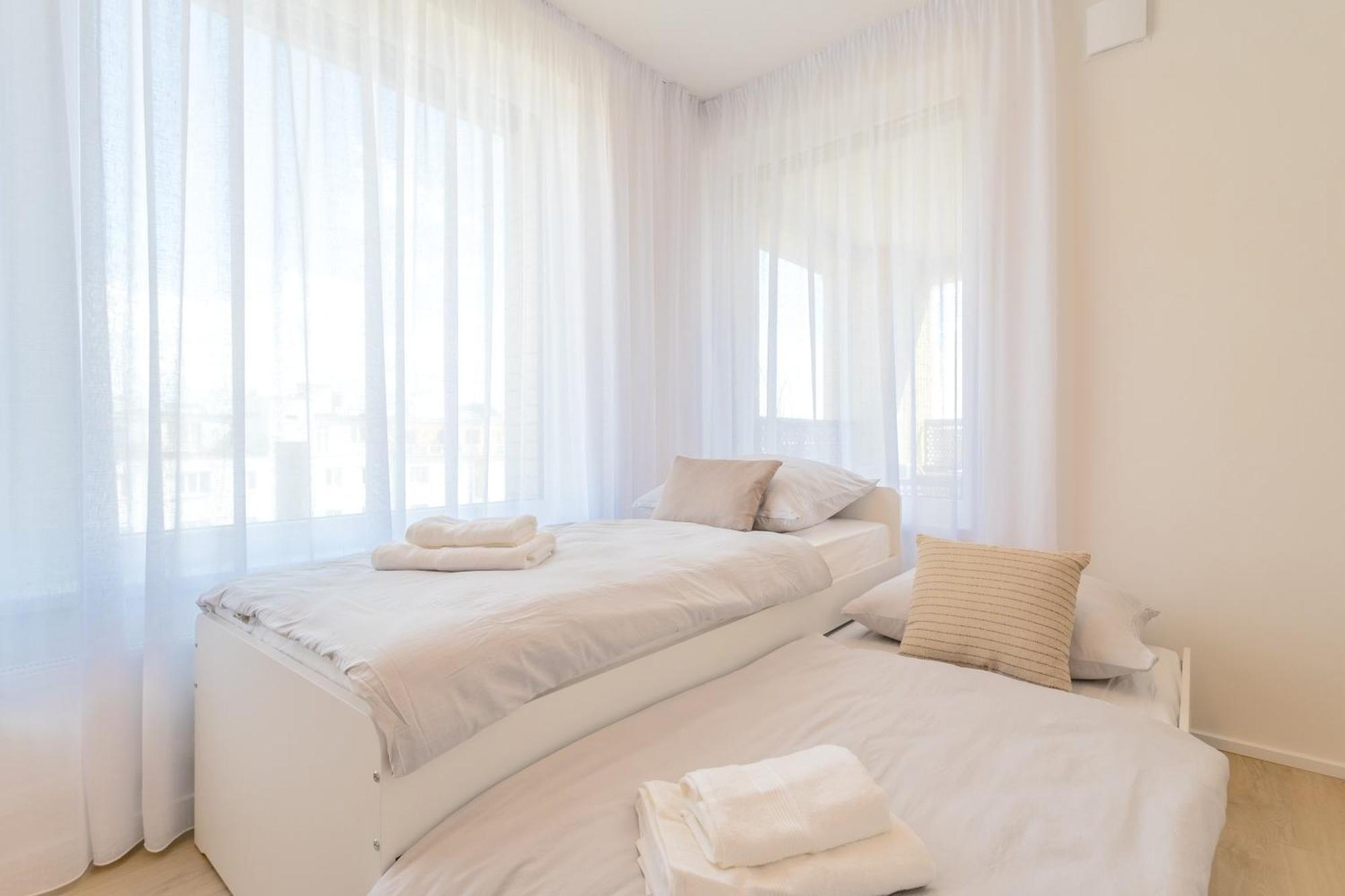 شقة Bright 2Br - 8Th Floor, Balcony, Free Parking - By Gravity براغ المظهر الخارجي الصورة