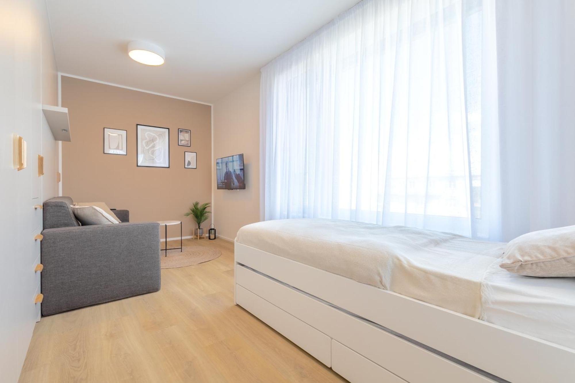 شقة Bright 2Br - 8Th Floor, Balcony, Free Parking - By Gravity براغ المظهر الخارجي الصورة