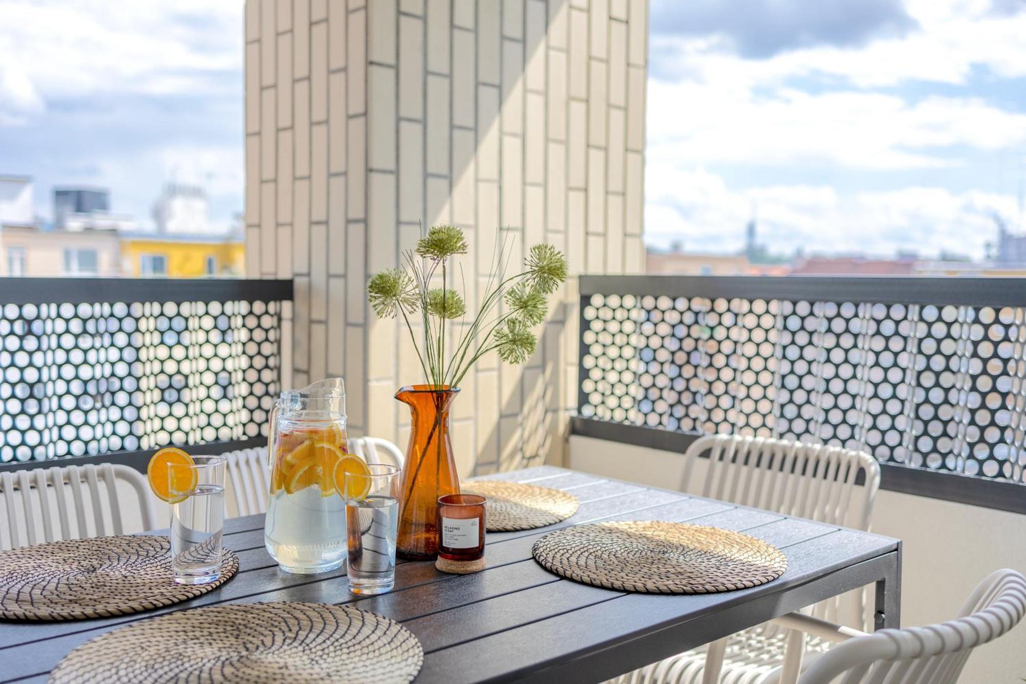 شقة Bright 2Br - 8Th Floor, Balcony, Free Parking - By Gravity براغ المظهر الخارجي الصورة