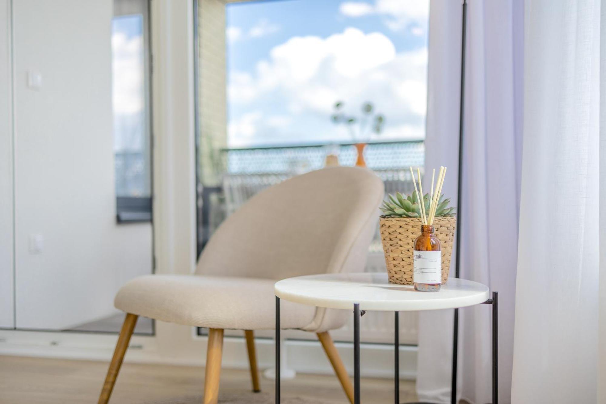شقة Bright 2Br - 8Th Floor, Balcony, Free Parking - By Gravity براغ المظهر الخارجي الصورة